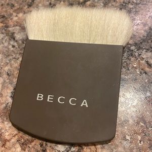 Becca The One Perfecting Face Brush
